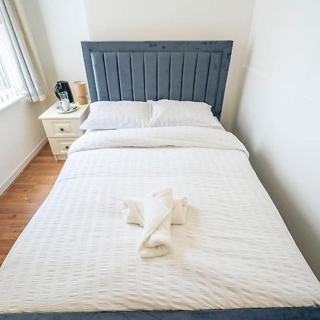 Majestic Inn Bootle  Ngoại thất bức ảnh